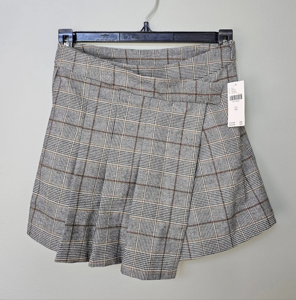 Dizzy Lizzy x Anthropologie Pleated Wrap Mini Skort, Gray Motif, XS
